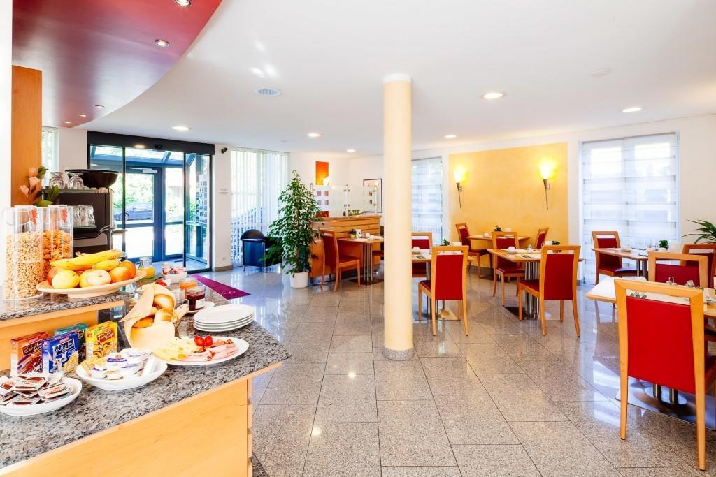 Hotel Graf Lehndorff Zur Messe München Buitenkant foto